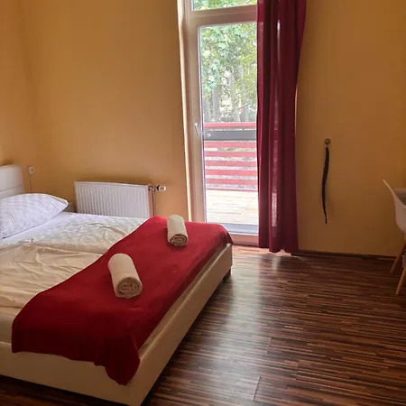 Y Panzio Bed & Breakfast Balatonlelle