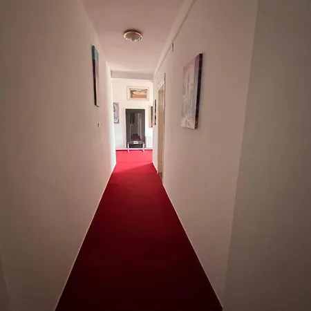 Y Panzio Bed & Breakfast 3*