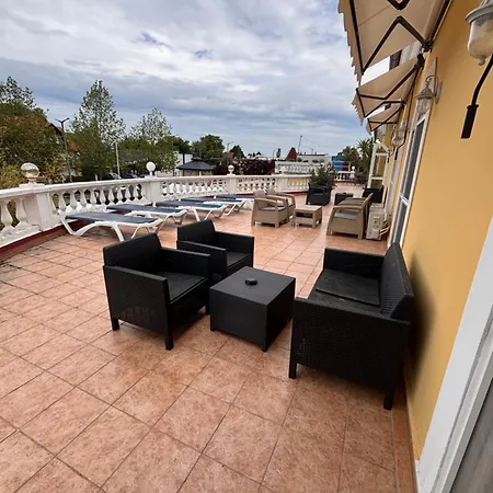 Y Panzio Bed & Breakfast Balatonlelle